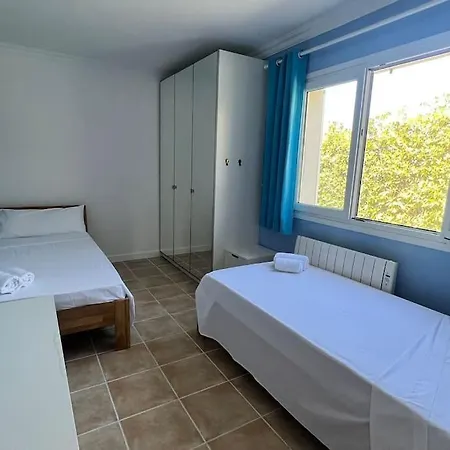 4 Bed In Cala Llonga *