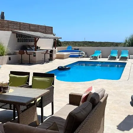 4 Bed In Cala Llonga *